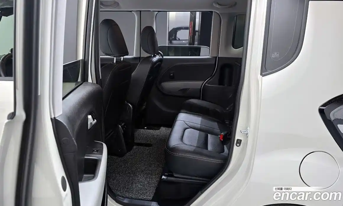 Kia Ray 2024 1.0 Автомат в Москве № 613459, фото 12