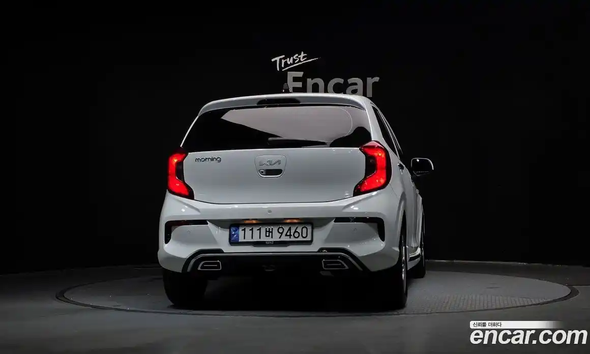 Kia Morning 2023 1.0 Автомат в Москве № 613851, фото 4