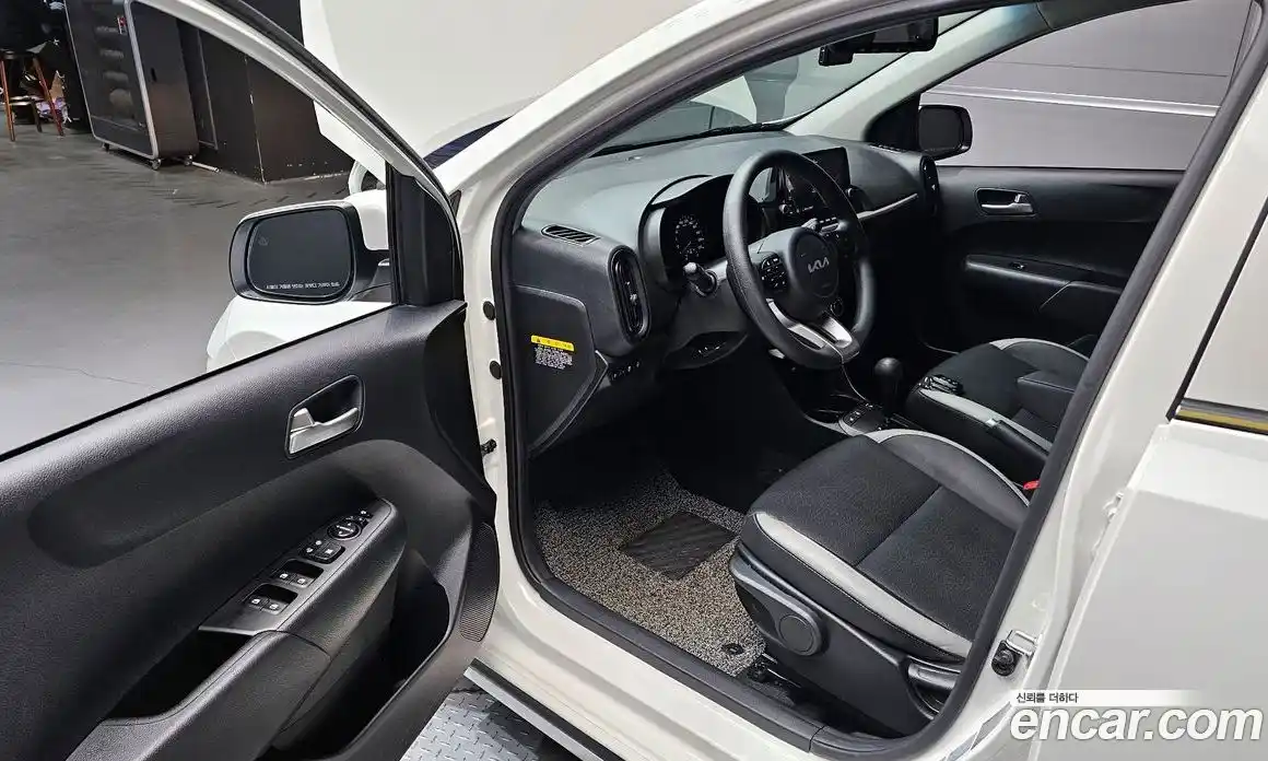 Kia Morning 2023 1.0 Автомат в Москве № 613851, фото 10