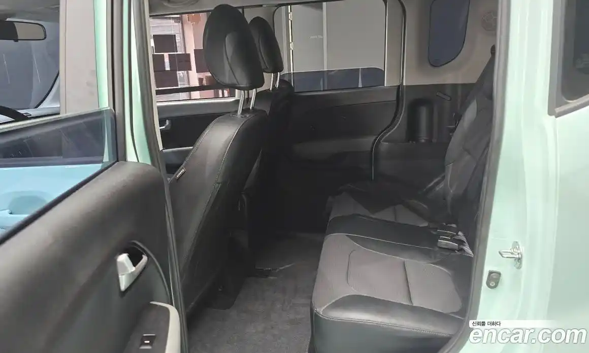 Kia Ray 2023 1.0 Автомат в Москве № 613873, фото 12