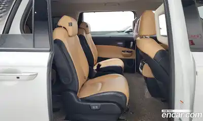 Kia Canival 2023 3.5 Автомат в Москве № 614010, миниатюра 12