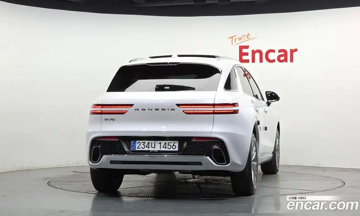 Genesis GV70 2024 2.5 Автомат в Москве № 614714, фото 4