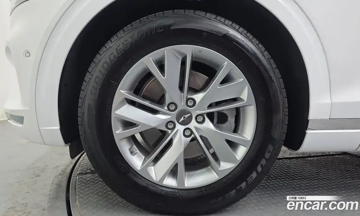 Genesis GV70 2024 2.5 Автомат в Москве № 614714, фото 5