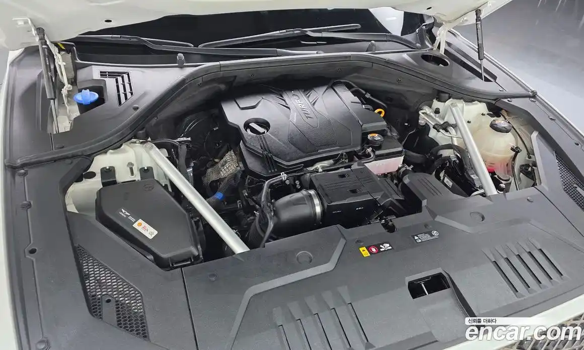 Genesis GV70 2024 2.5 Автомат в Москве № 614714, фото 6