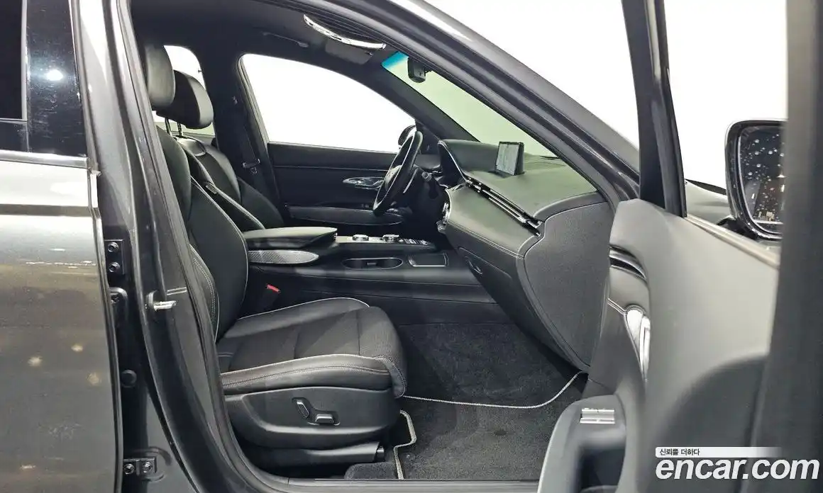 Genesis GV70 2023 2.5 Автомат в Москве № 614902, фото 11