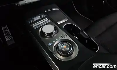 Genesis GV70 2023 2.5 Автомат в Москве № 614902, миниатюра 9