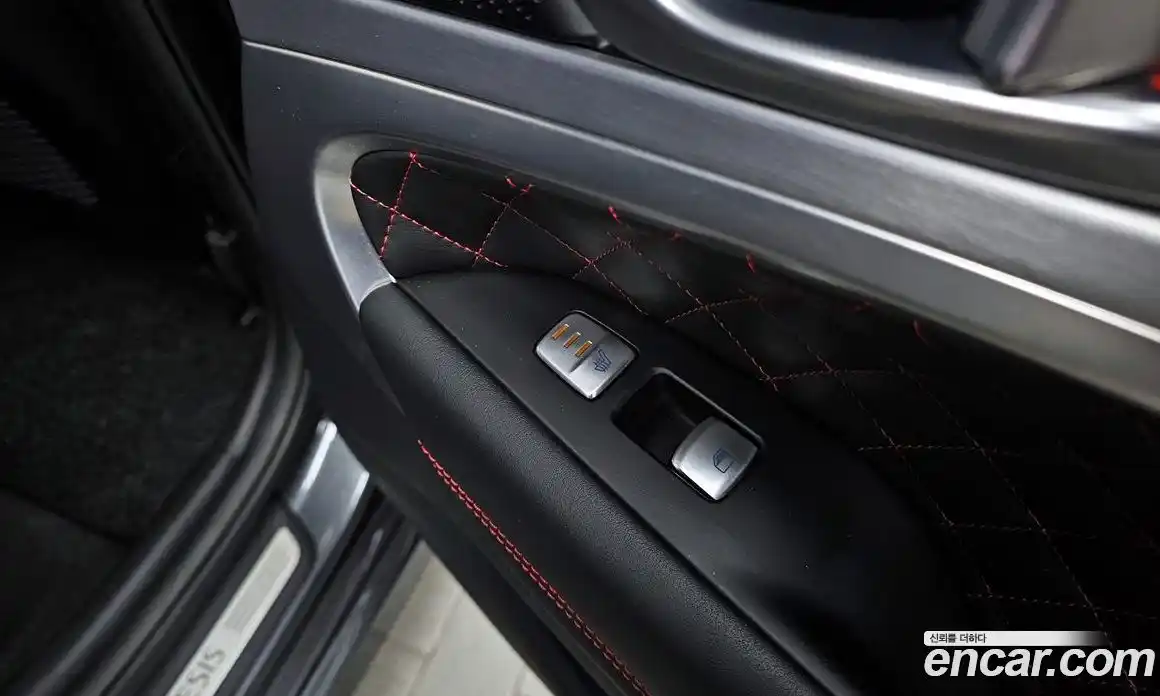 Genesis G70 2018 2.0 Автомат в Москве № 615301, фото 18