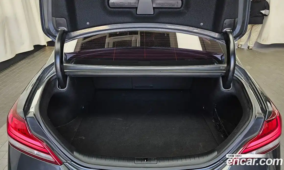 Genesis G70 2018 2.0 Автомат в Москве № 615301, фото 20