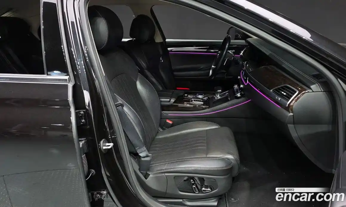 Genesis G90 2019 3.3 Автомат в Москве № 615597, фото 10