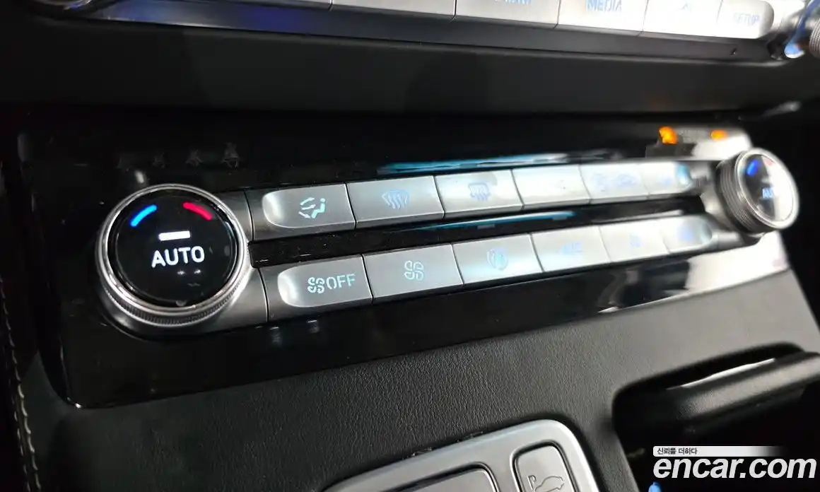 Genesis G90 2021 3.8 Автомат в Москве № 615625, фото 16