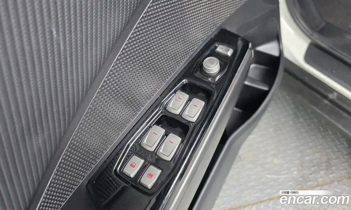 SsangYong TIBOLI 2017 1.6 Автомат в Москве № 617268, фото 12