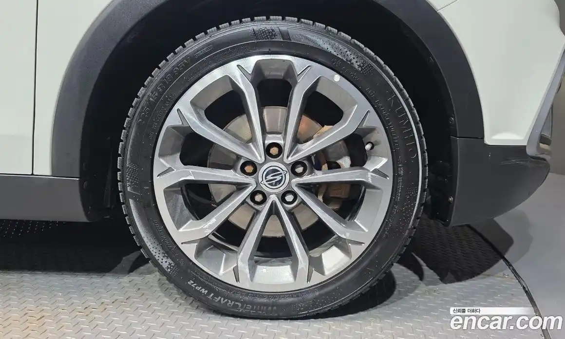 SsangYong TIBOLI 2017 1.6 Автомат в Москве № 617268, фото 5