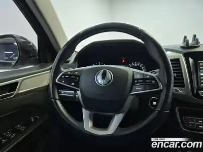 SsangYong Rexton 2018 2.2 Автомат в Москве № 617817, миниатюра 9