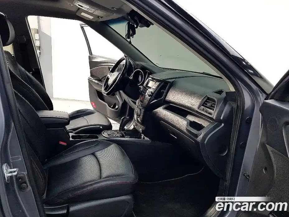 SsangYong TIBOLI 2016 1.6 Автомат в Москве № 617942, фото 15