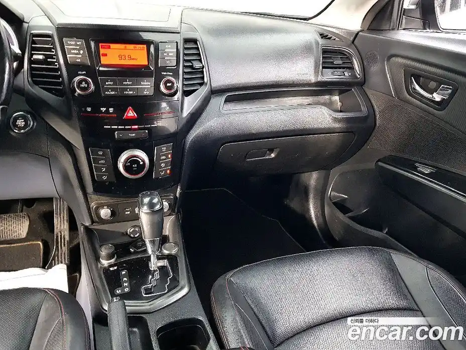 SsangYong TIBOLI 2016 1.6 Автомат в Москве № 617942, фото 8