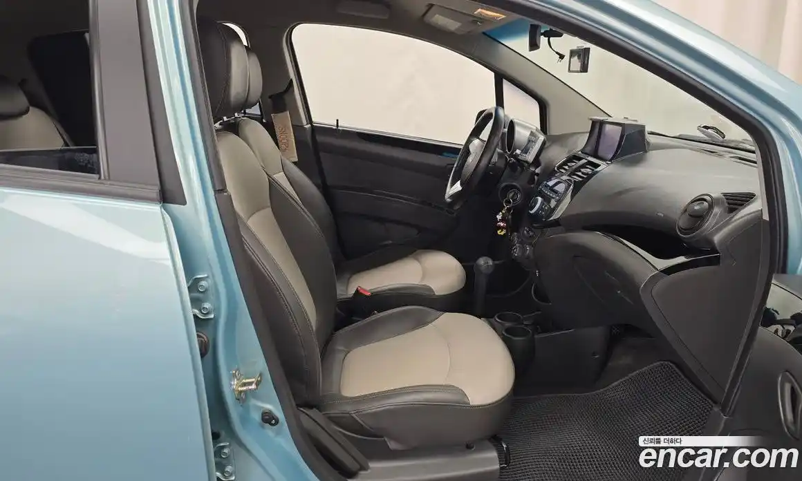 Chevrolet Spark 2012 1.0 Автомат в Москве № 618612, фото 11