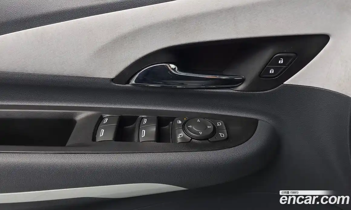 Chevrolet Bolt EV 2021 0.2 Автомат в Москве № 618658, фото 13