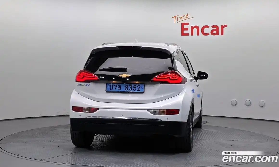 Chevrolet Bolt EV 2021 0.2 Автомат в Москве № 618658, фото 4
