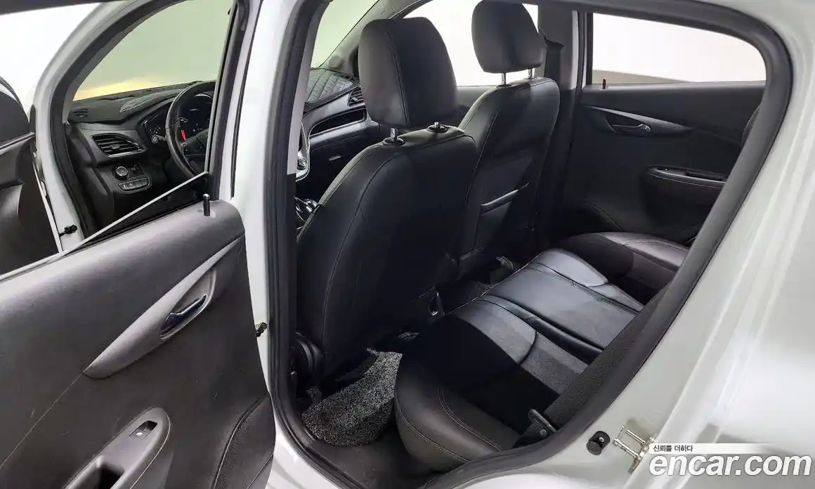 Chevrolet Spark 2016 1.0 Автомат в Москве № 618726, фото 11