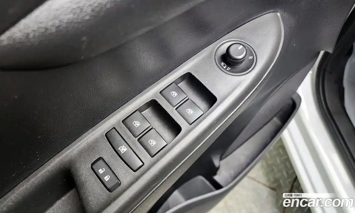 Chevrolet Spark 2016 1.0 Автомат в Москве № 618726, фото 13