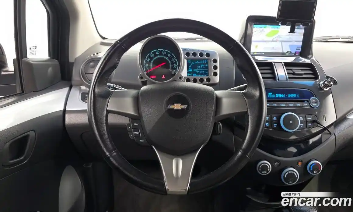 Chevrolet Spark 2012 1.0 Автомат в Москве № 618914, фото 13