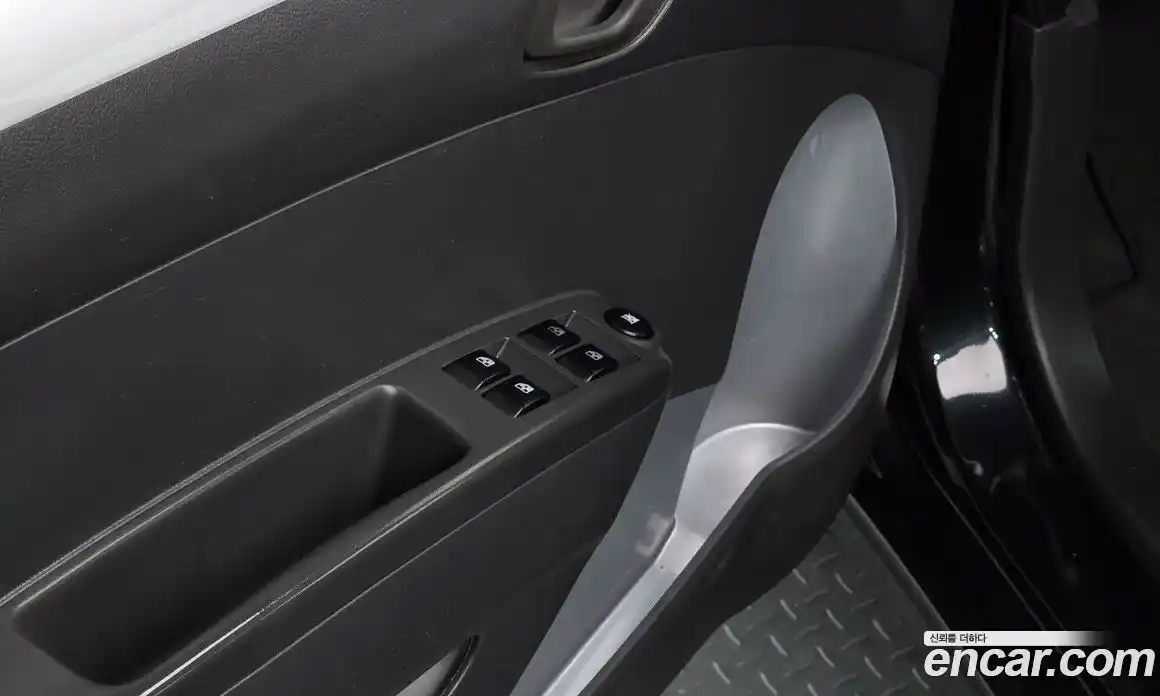 Chevrolet Spark 2012 1.0 Автомат в Москве № 618914, фото 17