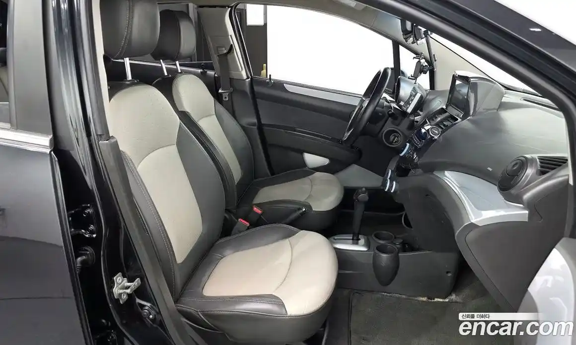 Chevrolet Spark 2012 1.0 Автомат в Москве № 618914, фото 10