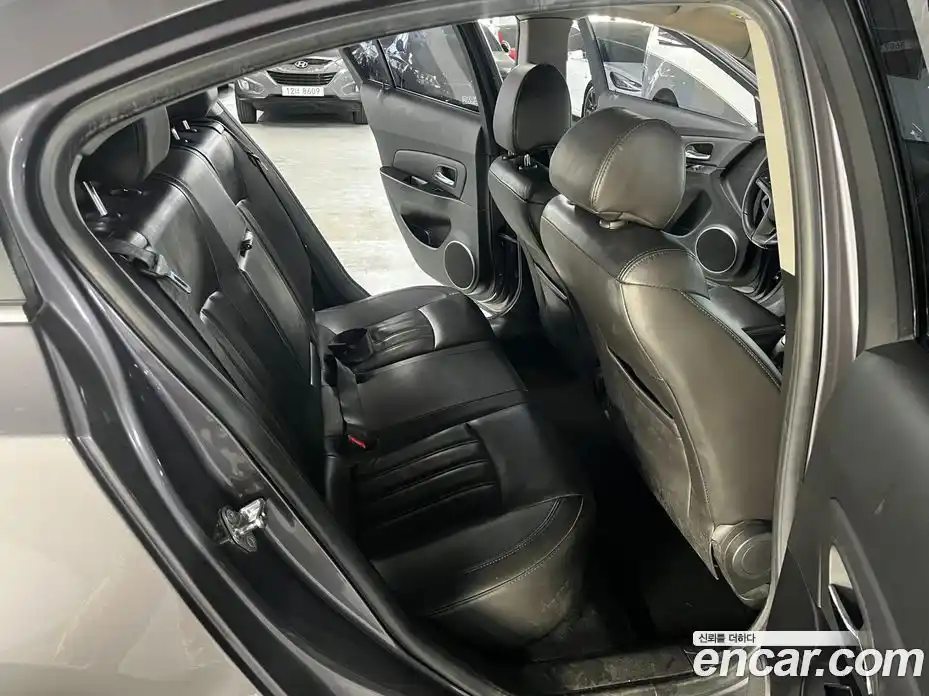 Chevrolet Cruze 2011 1.8 Автомат в Москве № 619011, фото 8