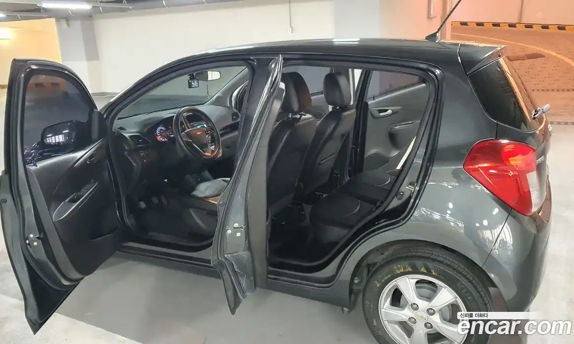 Chevrolet Spark 2018 1.0 Механическая в Москве № 619023, фото 18