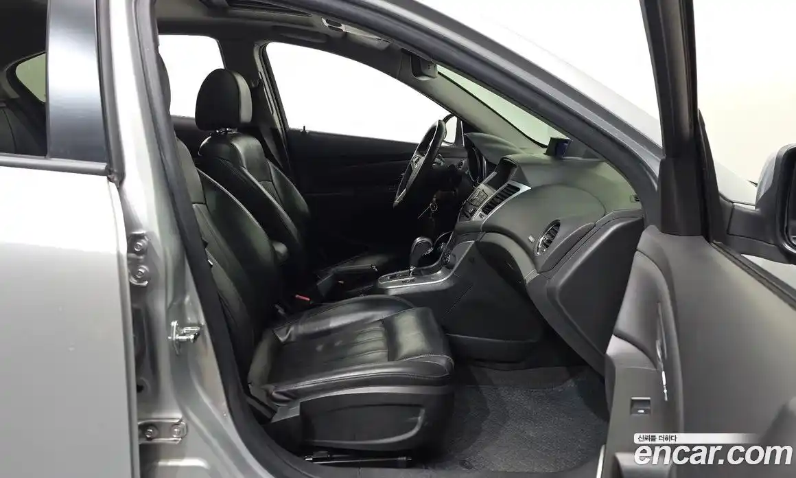 Chevrolet Cruze 2012 1.8 Автомат в Москве № 619112, фото 11