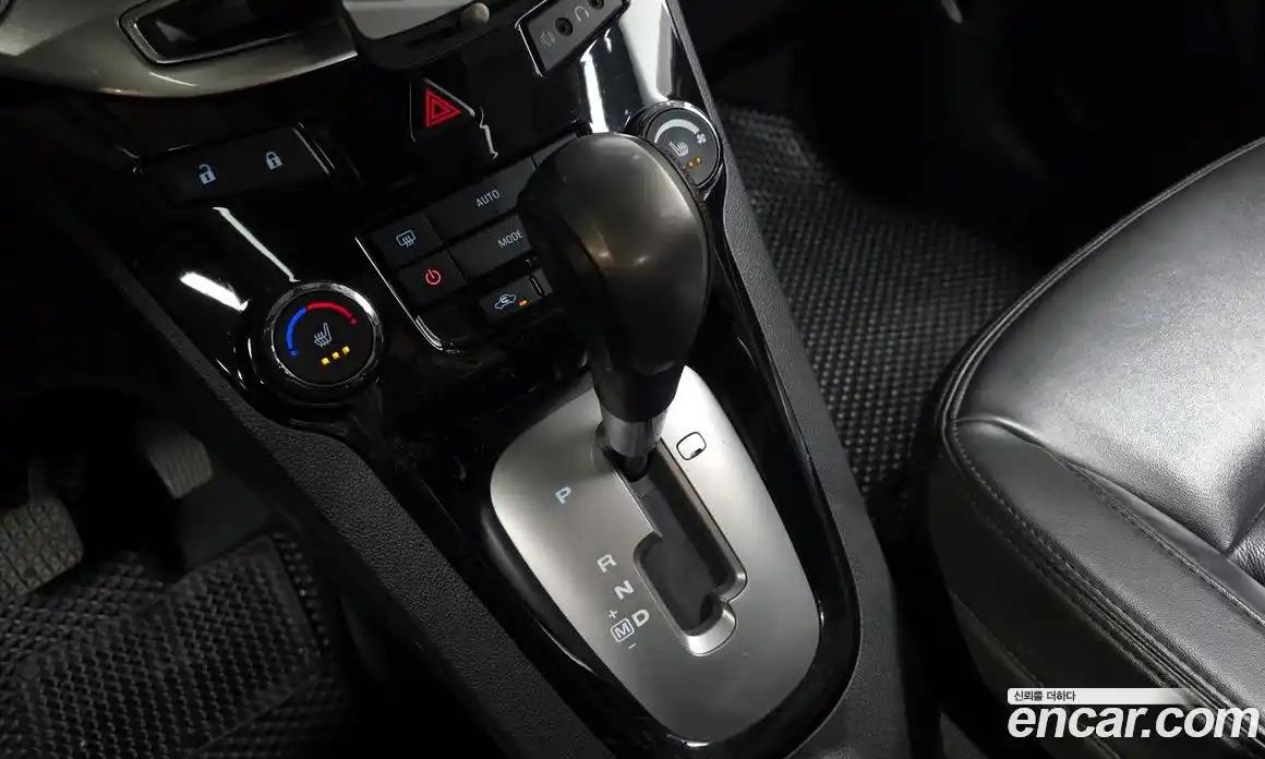 Chevrolet Orlando 2013 2.0 Автомат в Москве № 619204, фото 9