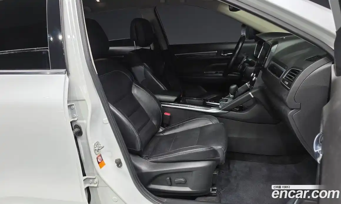 Renault QM6 2017 2.0 Автомат в Москве № 620000, фото 11