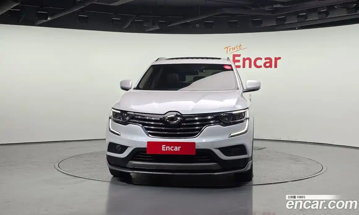 Renault QM6 2017 2.0 Автомат в Москве № 620059, фото 3