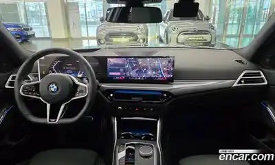 BMW 3-Series 2025 2.0 Автомат в Москве № 620548, миниатюра 7