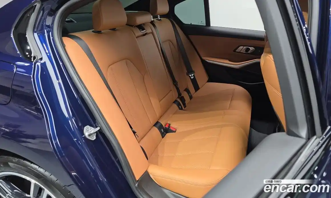 BMW 3-Series 2025 2.0 Автомат в Москве № 620633, фото 12