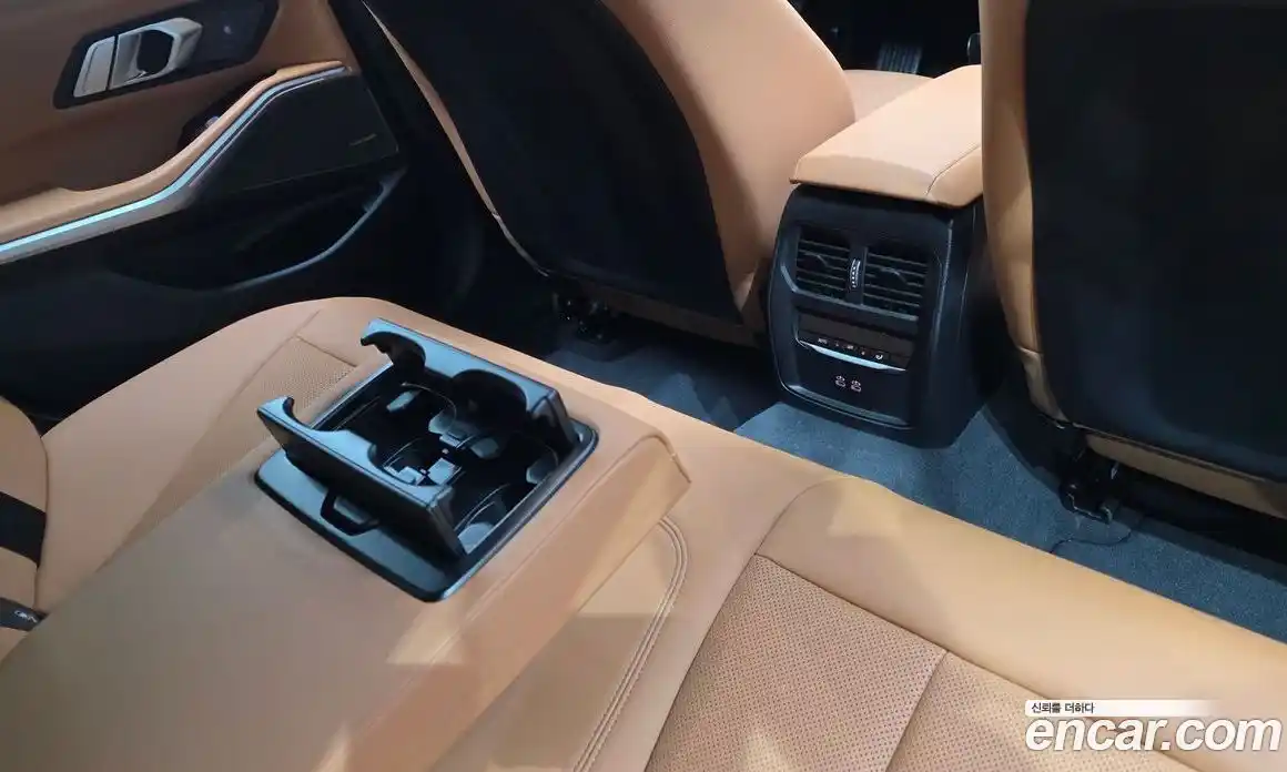 BMW 3-Series 2025 2.0 Автомат в Москве № 620633, фото 19