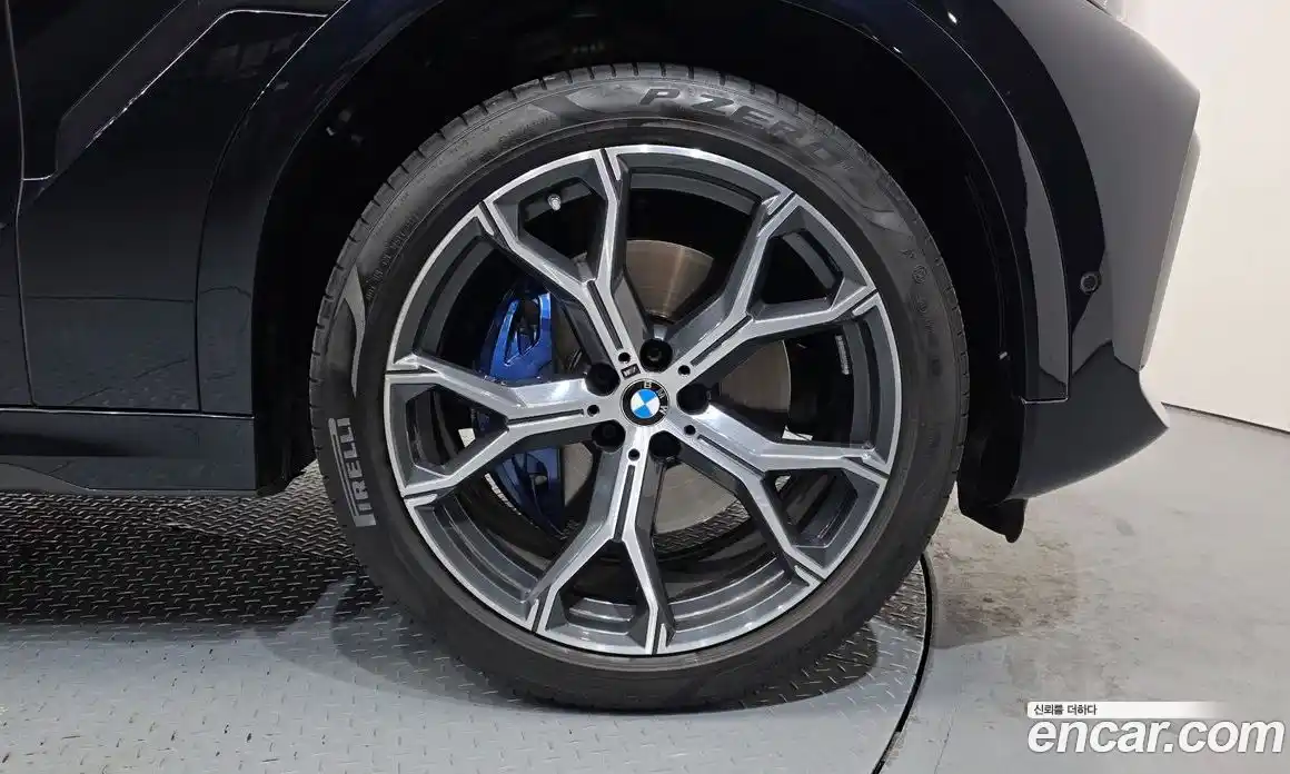 BMW X6 2023 3.0 Автомат в Москве № 621297, фото 5