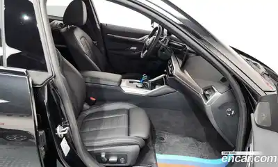 BMW i4 2022 0.2 Автомат в Москве № 621507, миниатюра 11