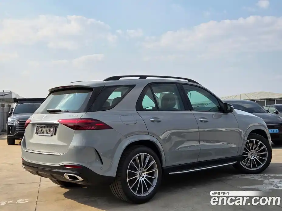 Mercedes-Benz GLE-Class 2026 3.0 Автомат в Москве № 622540, фото 3