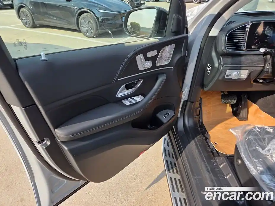 Mercedes-Benz GLE-Class 2026 3.0 Автомат в Москве № 622540, фото 9