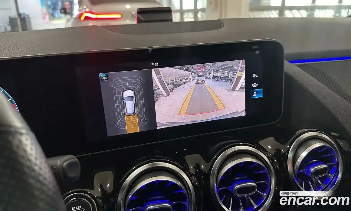 Mercedes-Benz GLA-Class 2020 2.0 Автомат в Москве № 622935, фото 15