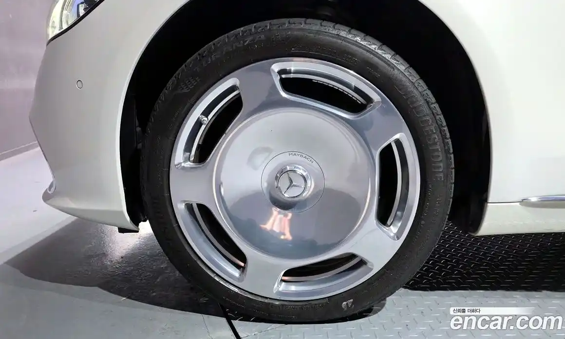 Mercedes-Benz S-Class 2023 4.0 Автомат в Москве № 623162, фото 5