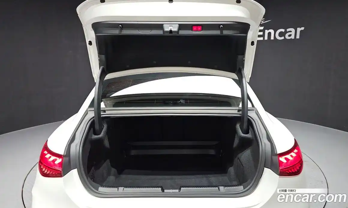 Mercedes-Benz EQE 2023 0.3 Автомат в Москве № 623212, фото 20