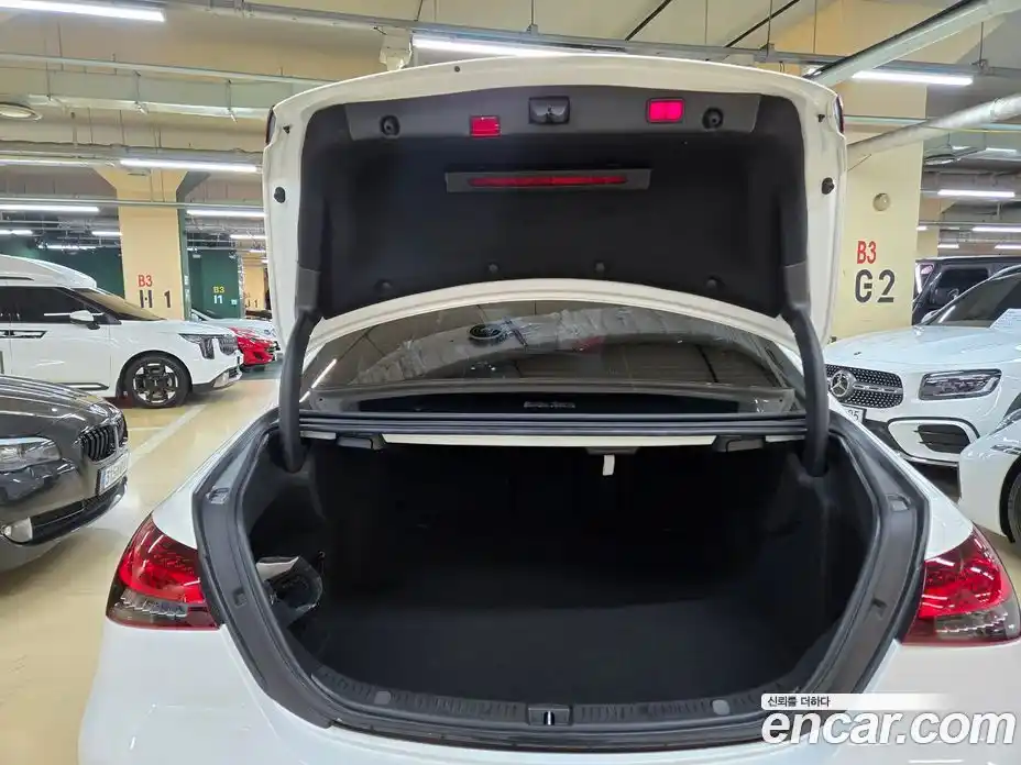 Mercedes-Benz E-Class 2021 1.9 Автомат в Москве № 623442, фото 17