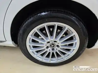 Mercedes-Benz E-Class 2021 1.9 Автомат в Москве № 623442, миниатюра 8