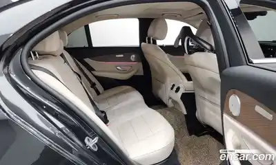 Mercedes-Benz E-Class 2021 2.0 Автомат в Москве № 623814, миниатюра 12