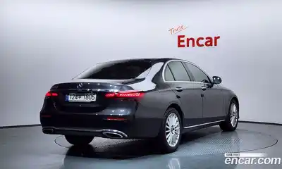 Mercedes-Benz E-Class 2021 2.0 Автомат в Москве № 623814, миниатюра 2