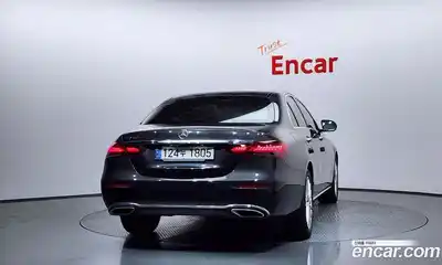 Mercedes-Benz E-Class 2021 2.0 Автомат в Москве № 623814, миниатюра 4