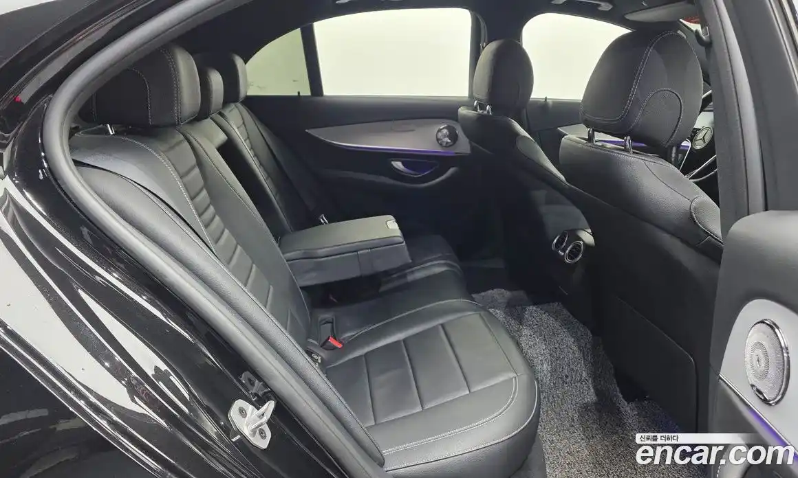 Mercedes-Benz E-Class 2021 2.0 Автомат в Москве № 623951, фото 12