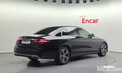 Mercedes-Benz E-Class 2021 2.0 Автомат в Москве № 623951, миниатюра 2